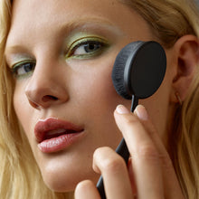 Load image into Gallery viewer, Blend Party | Oval Makeup Brush Kit.
